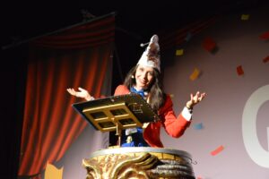 Erste weibliche Protokollerin der Fastnacht: Chrissy Grom mit Charme und Biss. - Foto: gik