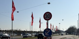 E I l — Stadtrechtsausschuss Mainz ordnet Tempo 40 für den Bereich Schloss bis Rathaus an – Tempo 30 erneut gekippt