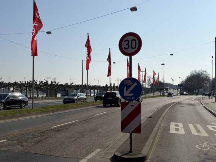 E I l — Stadtrechtsausschuss Mainz ordnet Tempo 40 für den Bereich Schloss bis Rathaus an – Tempo 30 erneut gekippt