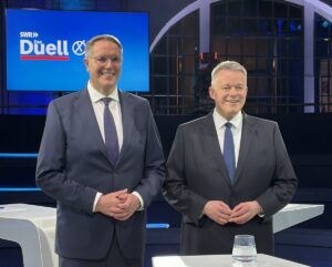 Beim TV-Duell noch Gegner: Ministerpräsident Alexander Schweitzer (SPD, links) und Herausforderer Gordon Schnieder (CDU, rechts). - Foto: gik