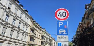 Entscheidung zu Tempo 30 in Mainz: Wiesbaden macht gute Erfahrungen mit Tempo 40 auf Hauptverkehrsachsen – Modell auch für Mainz?