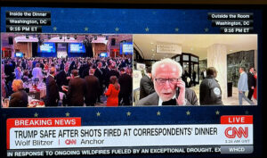 Das White House Correspondent's Diner wurde am späten Samstagabend unterbrochen, CNN-Korrespondent Wolf Blitzer berichtete Minuten danach live auf CNN von seinen Beobachtungen - er war nur wenige Meter von dem Attentäter entfernt. - Screenshot: gik