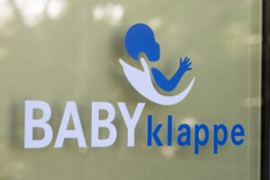 Eingangstür für die neue Babyklappe. - Foto: Stadt Mainz/ Peter Pulkowski