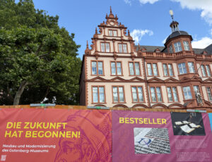 Wie lange wird es am Liebfrauenplatz in Mainz eine "Baustelle Gutenberg Museum" geben - droht gar eine Bauruine? - Foto: gik