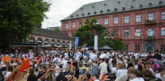Public Viewing zum Deutschlandspiel? – Stadt Mainz ändert kurzfristig Regeln: Sondergenehmigungen für Biergärten möglich