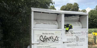Überfüllte Altkleidercontainer in Mainz: Abfuhr stockt – KAW Mainz-Bingen bittet: Altkleider später entsorgen