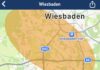 E I L& — Großbrand in Wiesbaden-Biebrich: Müllbrand im Entsorgungsbetrieb Knettenbrech – Gestank zieht auch nach Mainz