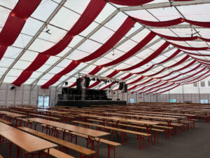 Das neue Festzelt für das Oktoberfest auf dem Mainzer Messegelände. - Foto: gik